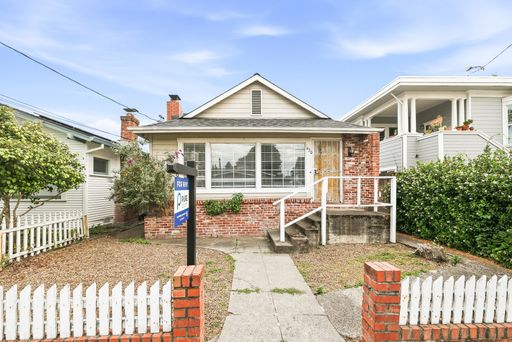 PURE Property Management Presents: Cozy Home with Character Near the Heart of Downtown Santa Rosa! – photo 1