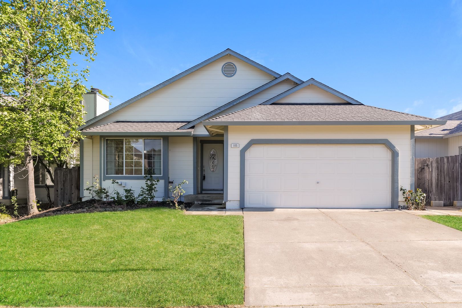 Cloverdale House: 105 Furber Ln