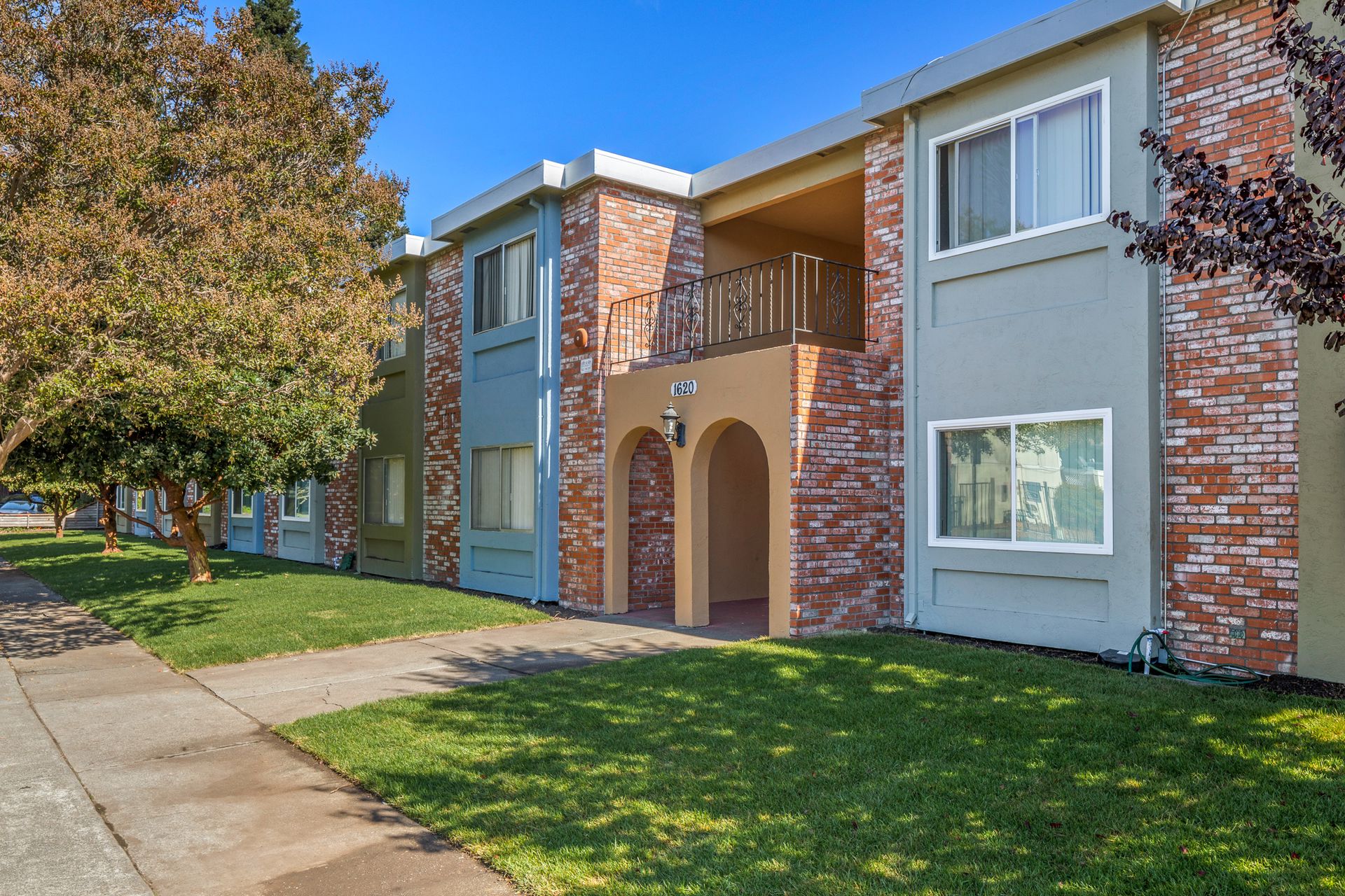 Santa Rosa Apartment: 1620 Herbert Street