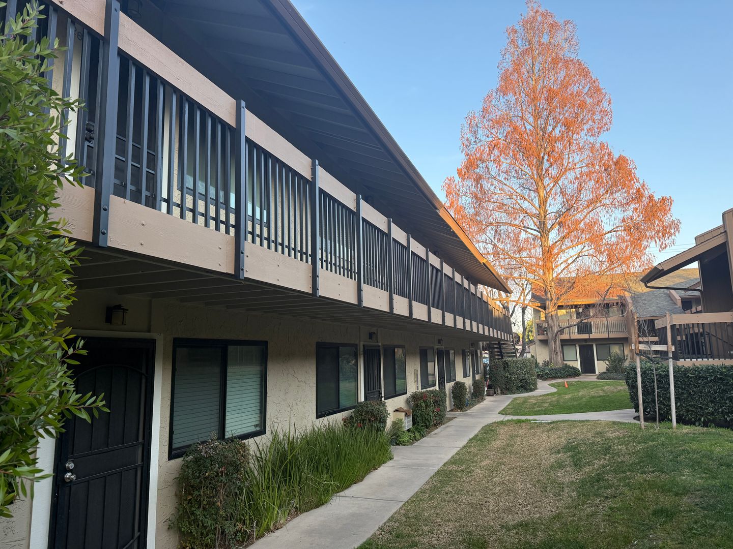 Cambpell Condo: 185 Union Ave #29