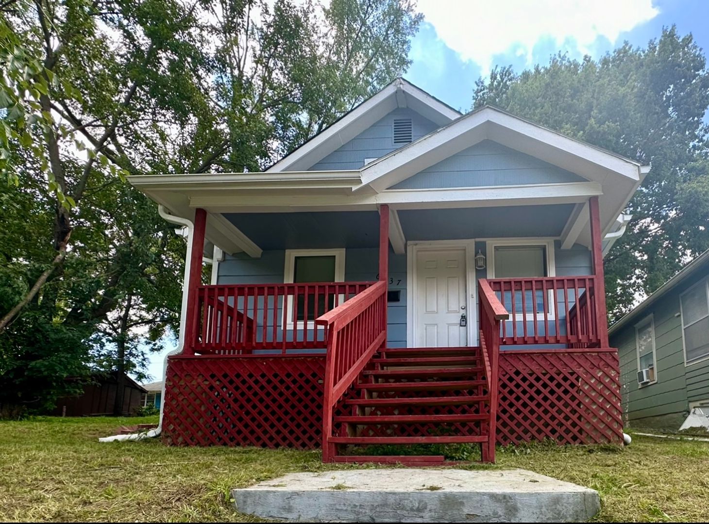 Kansas City House: 6237 E 12th St