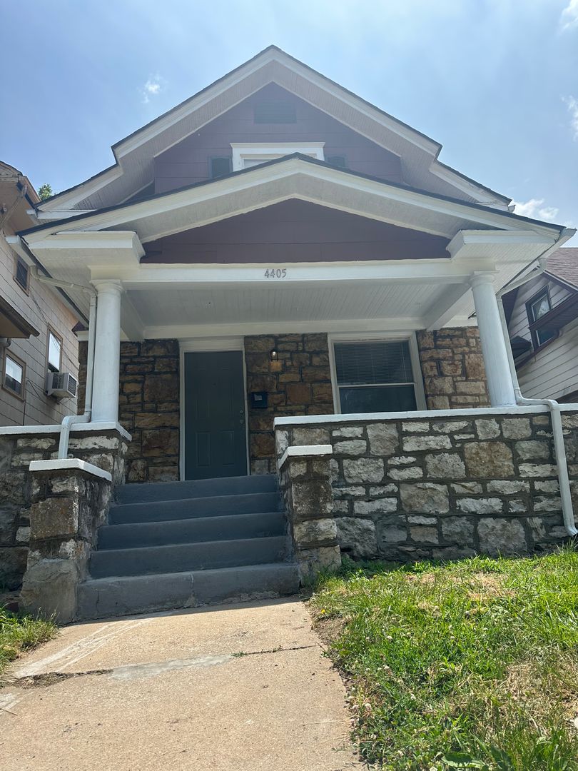 Kansas City House: 4405 Norledge Ave