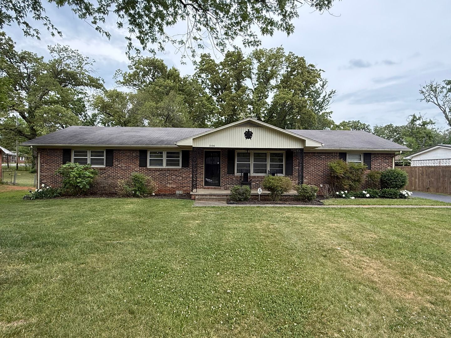Cookeville House: 306 E 13th St