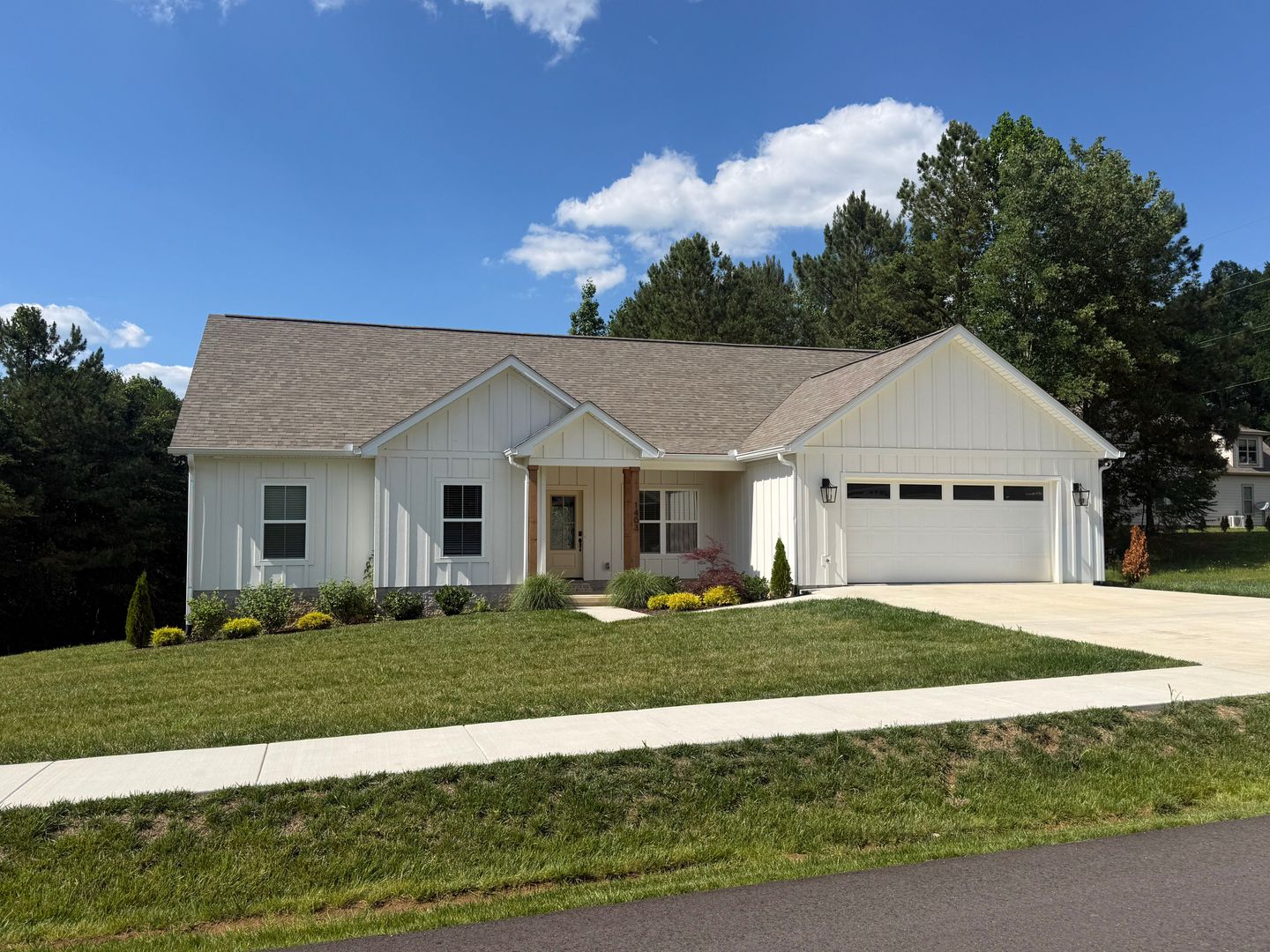 Cookeville House: 1403 Westbrook Circle