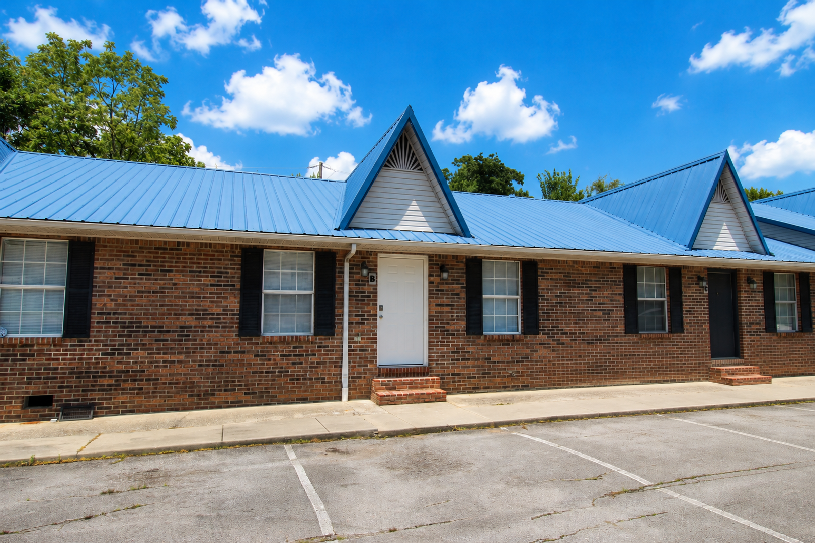 Cookeville Apartment: 208 E 17th St