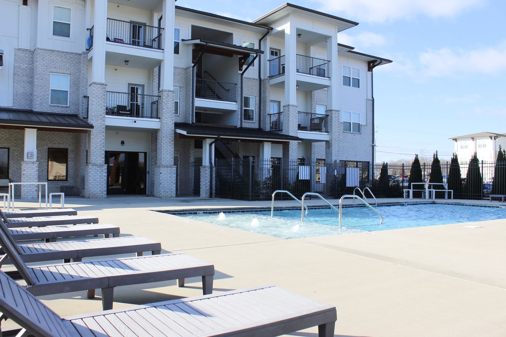 Cookeville Apartment: 1445 W Broad St