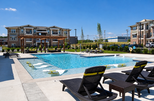 Limited-Time Special: Receive ONE MONTH FREE when you sign a qualifying 13-month lease! – photo 1