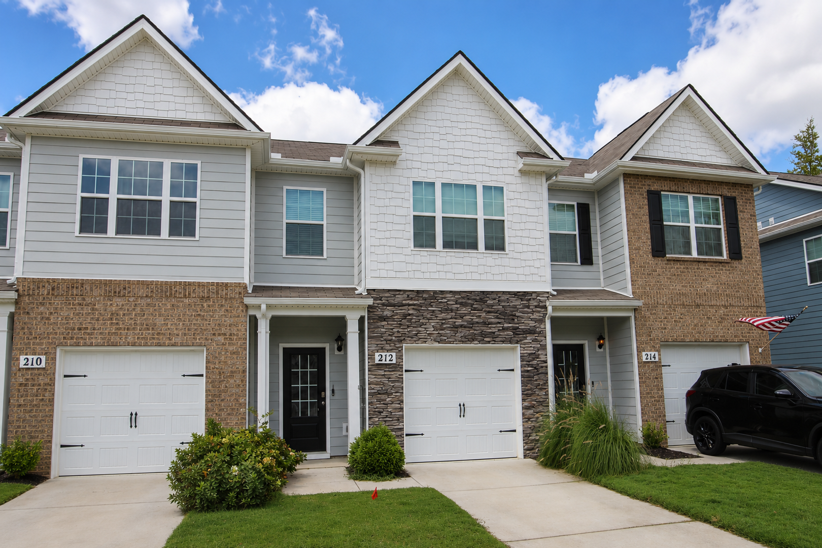 Baxter House: 212 Dale Mires Ln