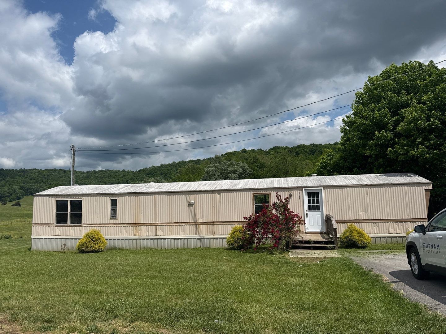 Sparta House: 1459 Hickory Valley Road