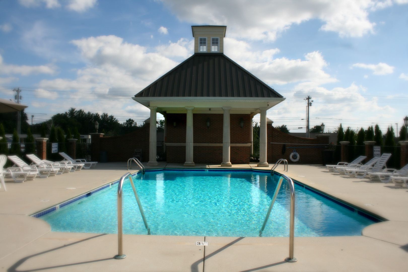Cookeville Apartment: 1010 E 10th St