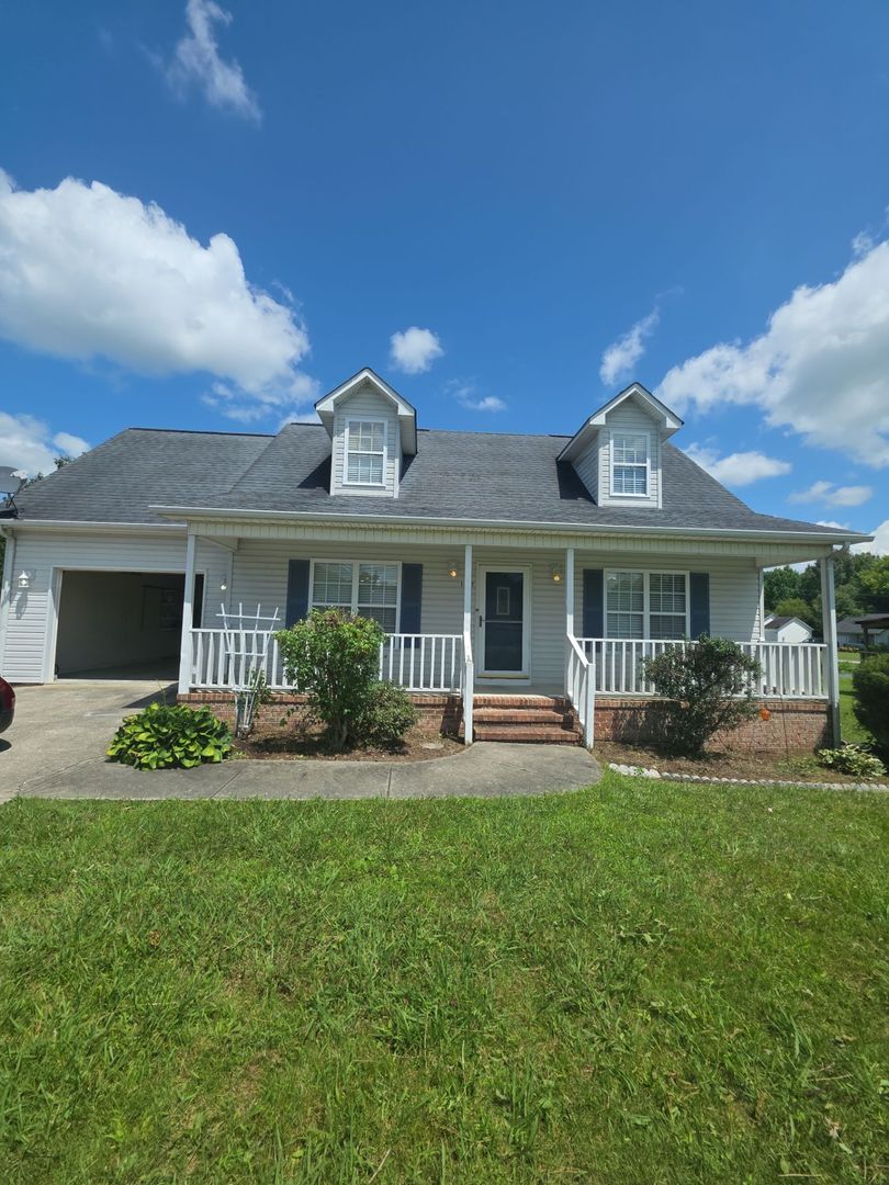 Cookeville House: 1293 Fisk Rd
