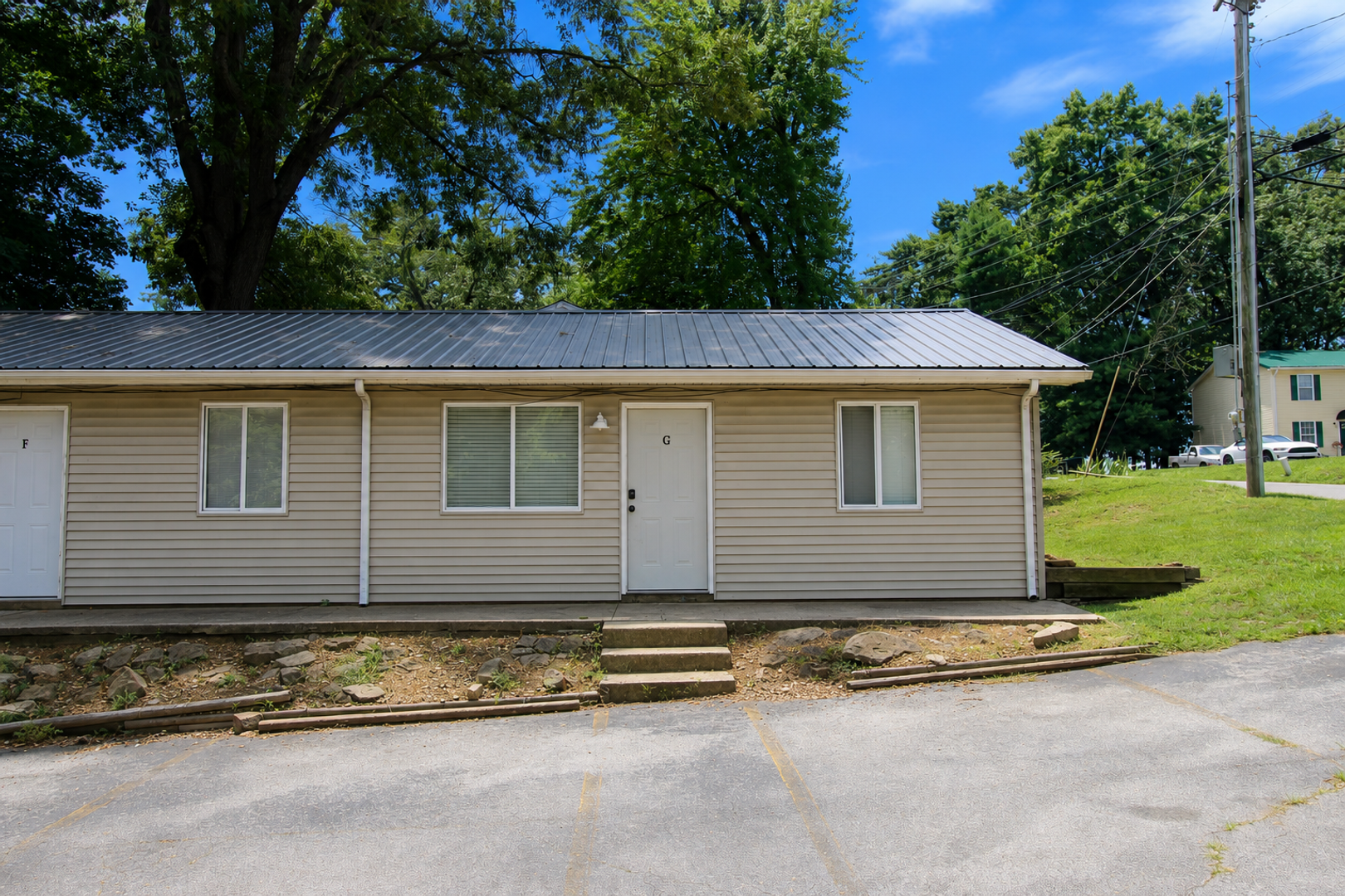 Cookeville Apartment: 1219 Carolina Ave