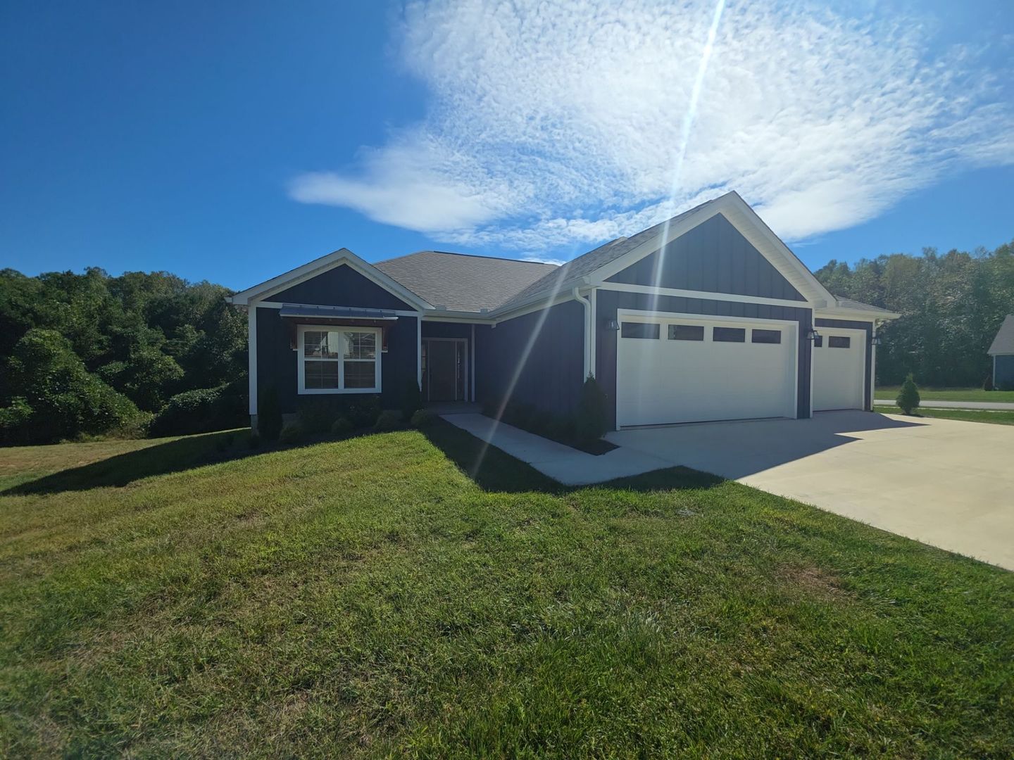 Cookeville House: 481 Creekview Ln