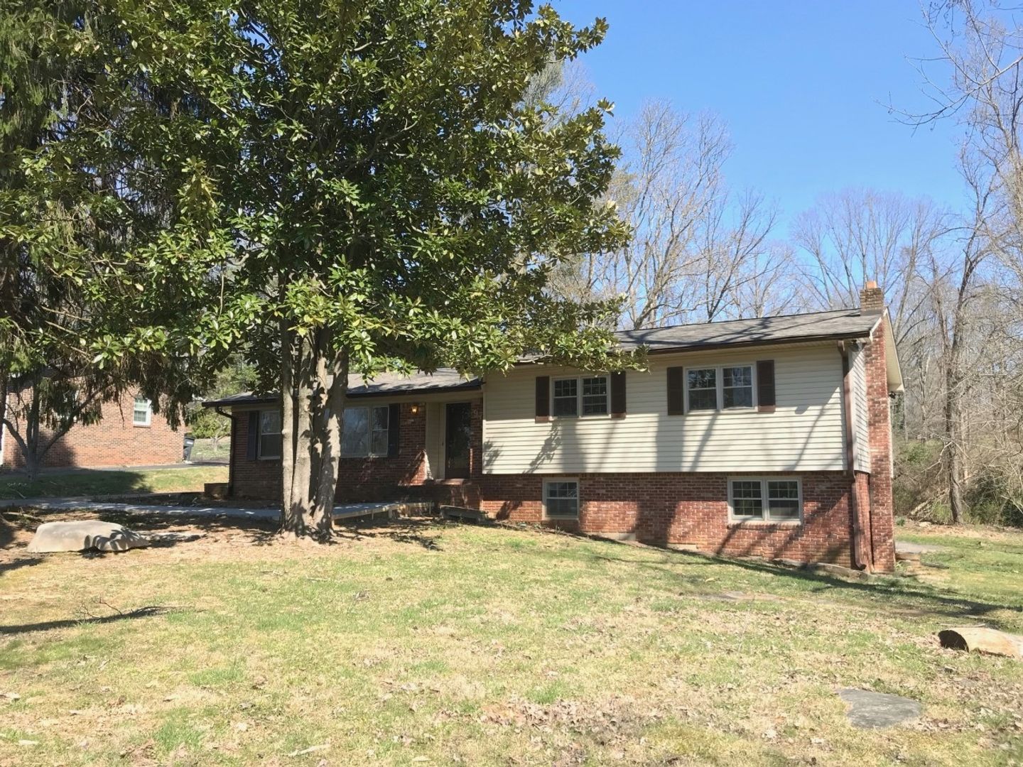 Cookeville House: 975 Melrose Dr