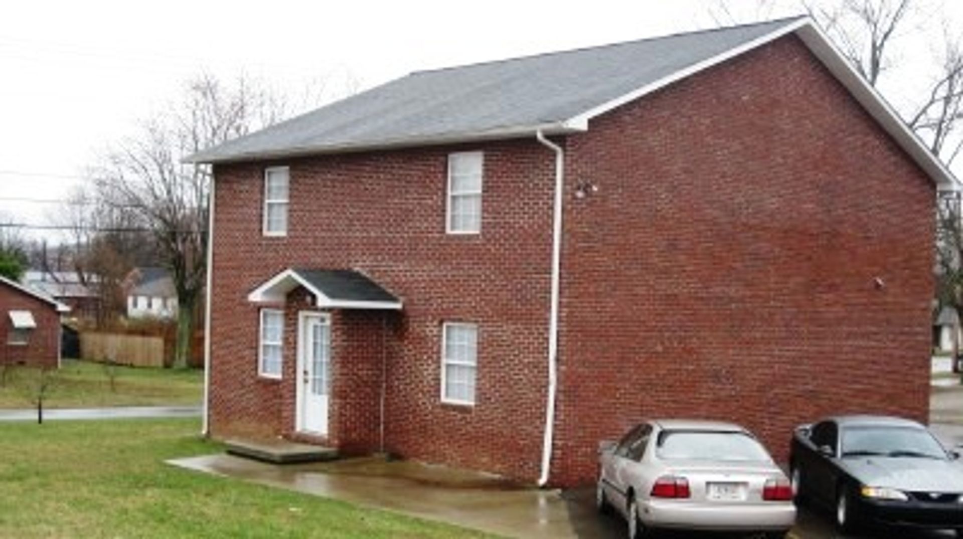 Cookeville Apartment: 460 W 4th St