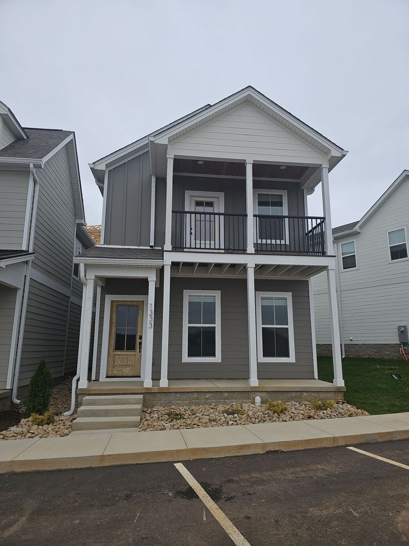 Cookeville House: 1333 Belfair St