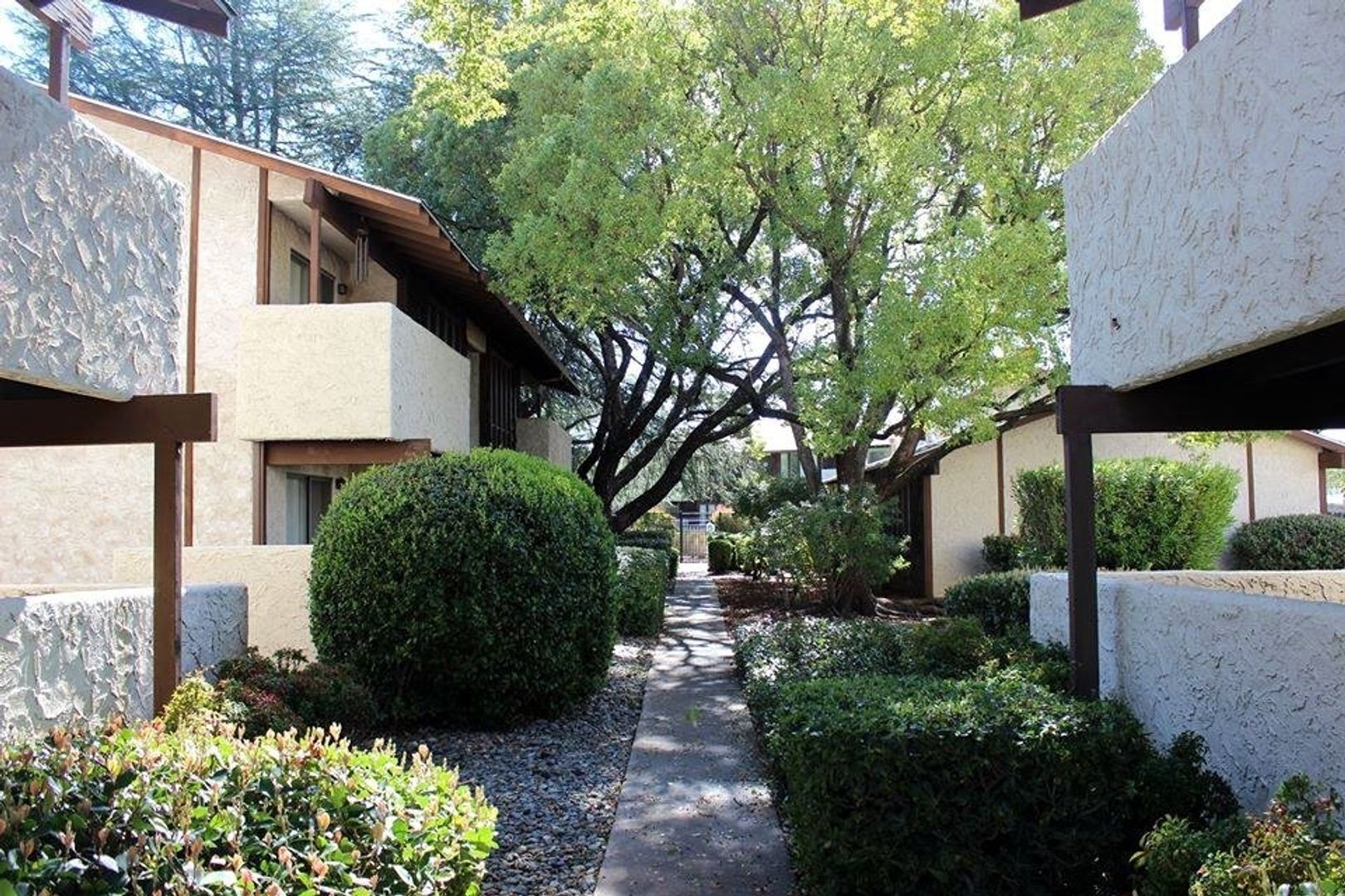 Chico Apartment: 1865 East 8th Street