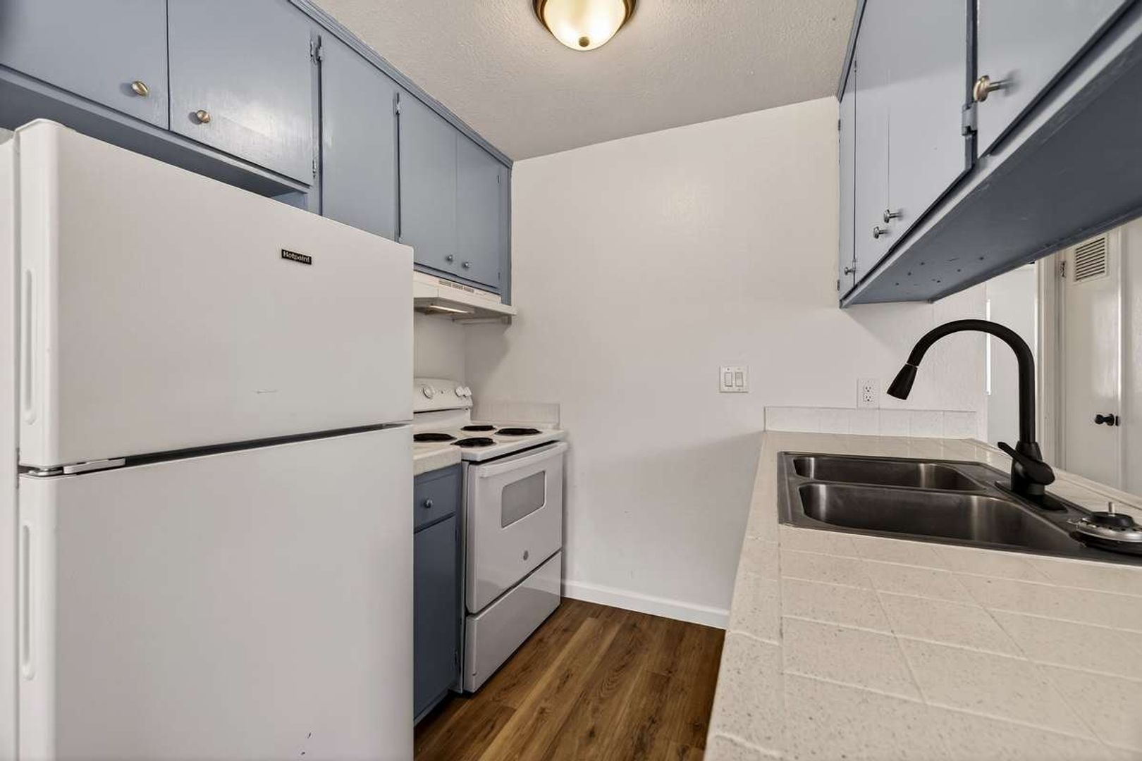 Chico Apartment: 1431/1435 Warner St