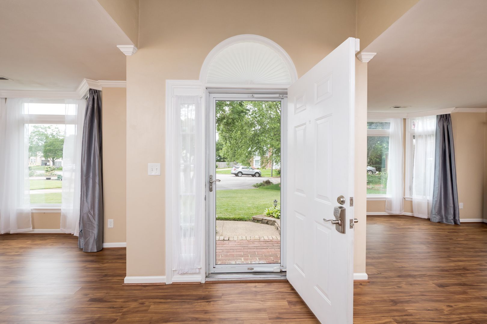 Virginia Beach House: 4501 Van Dyck Drive