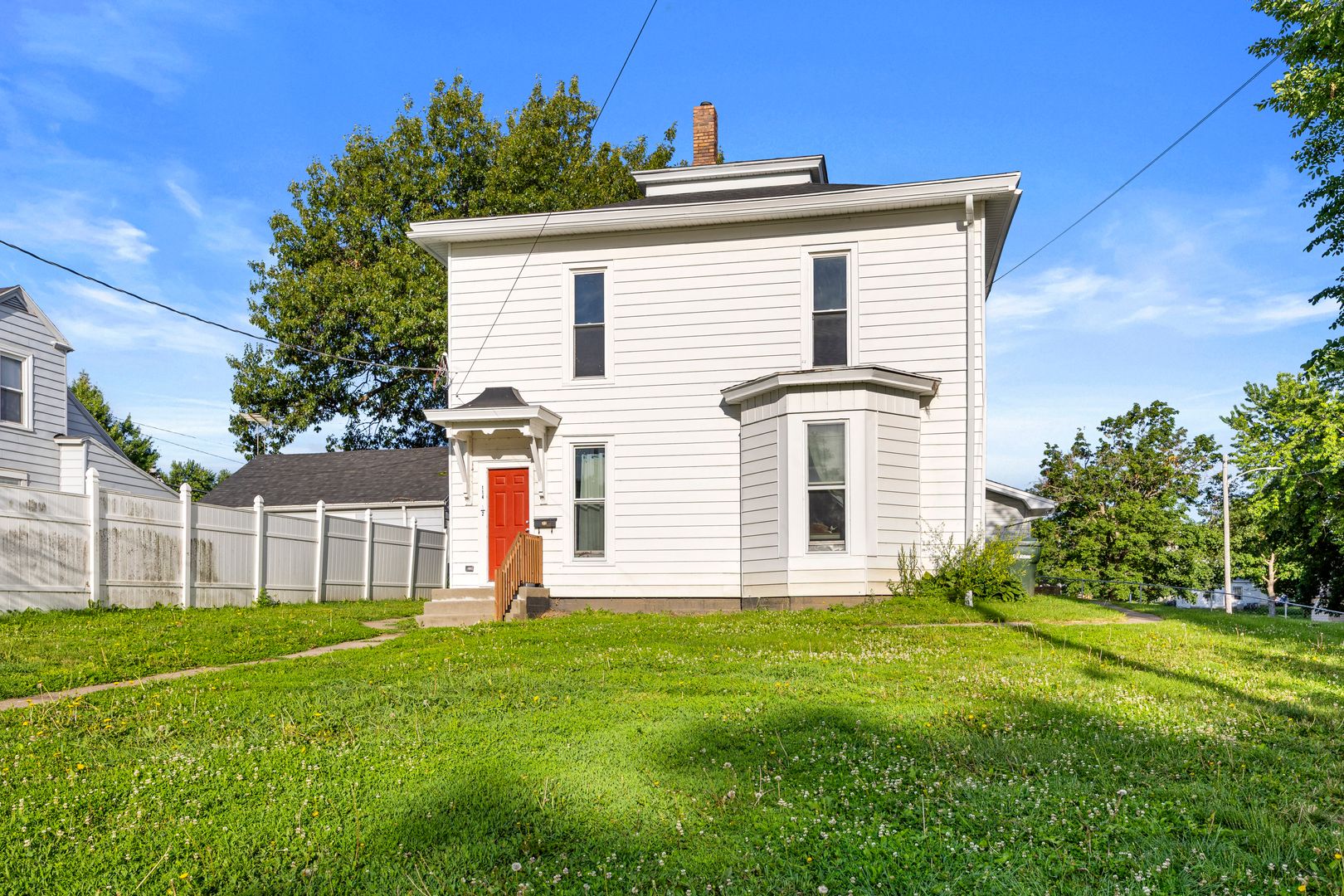 Knoxville Apartment: 114 N 7th St