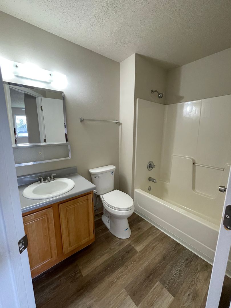 2902 Iowa St Unit 14, Perry, IA 50220