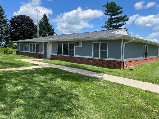 2 Bed 1 Bath Rental at 505 Barclay St - Unit 5, Union, IA – photo 1