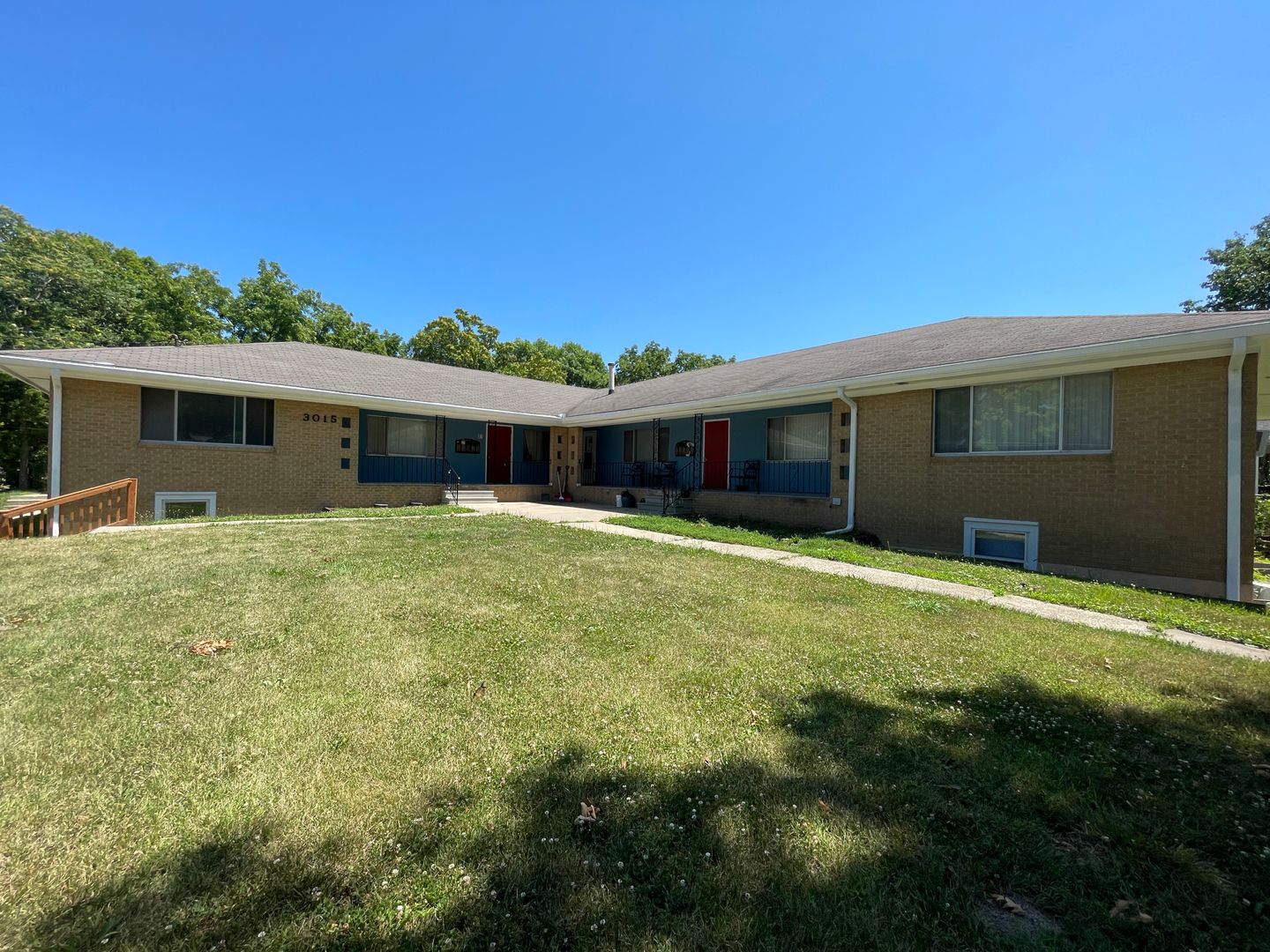 Des Moines Apartment: 3015 30th St