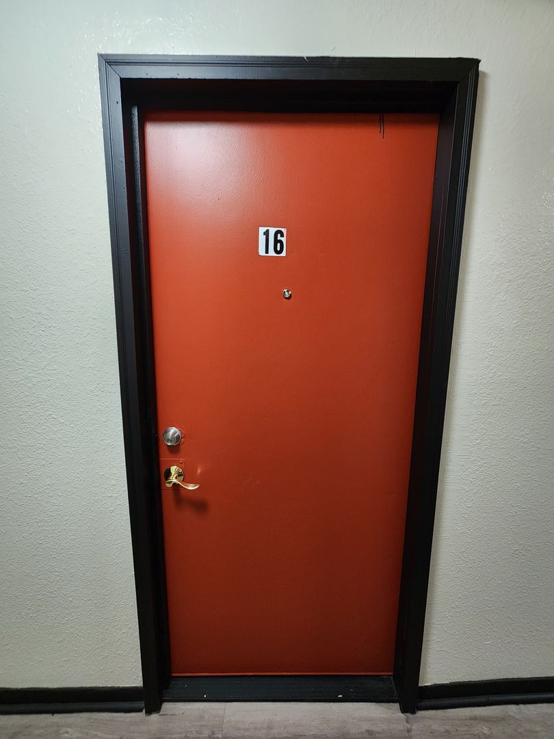 1313 21st St Unit 16, Des Moines, IA 50311