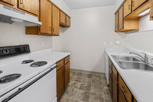 2 Bedroom, 1 Bath Apartment