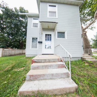 2 Bed 1 Bath Rental at 501 E Lincoln Way - Unit 1, Jefferson, IA