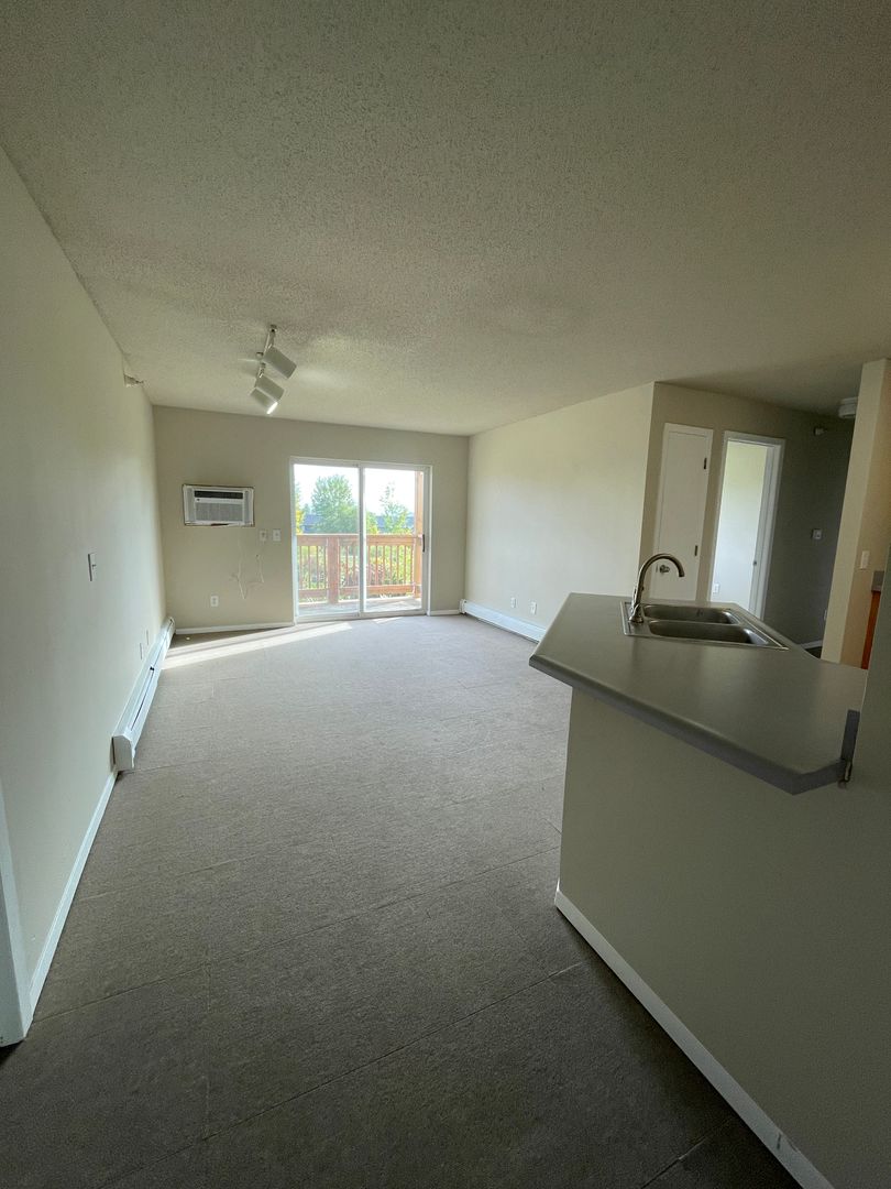 2902 Iowa St Unit 14, Perry, IA 50220