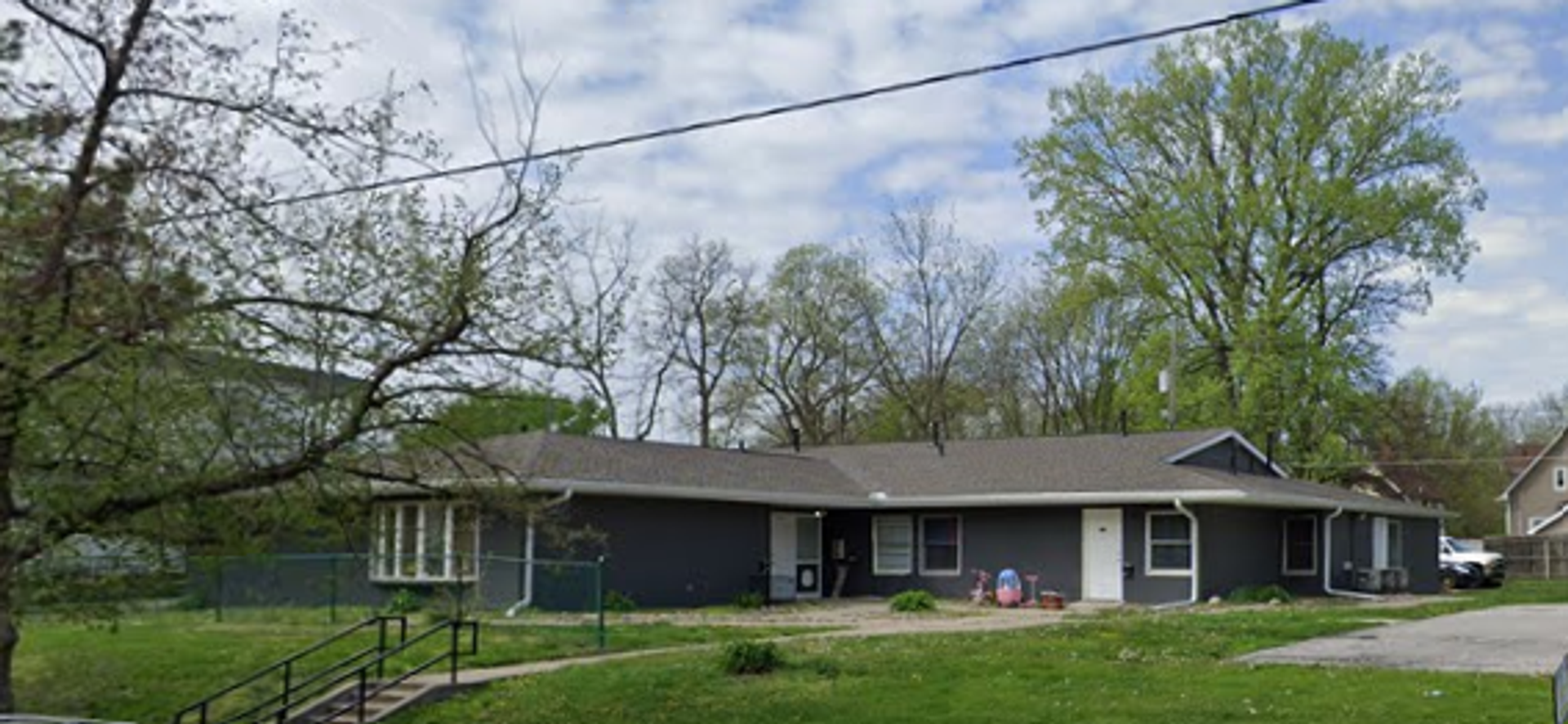 Des Moines Apartment: 1316 22nd St