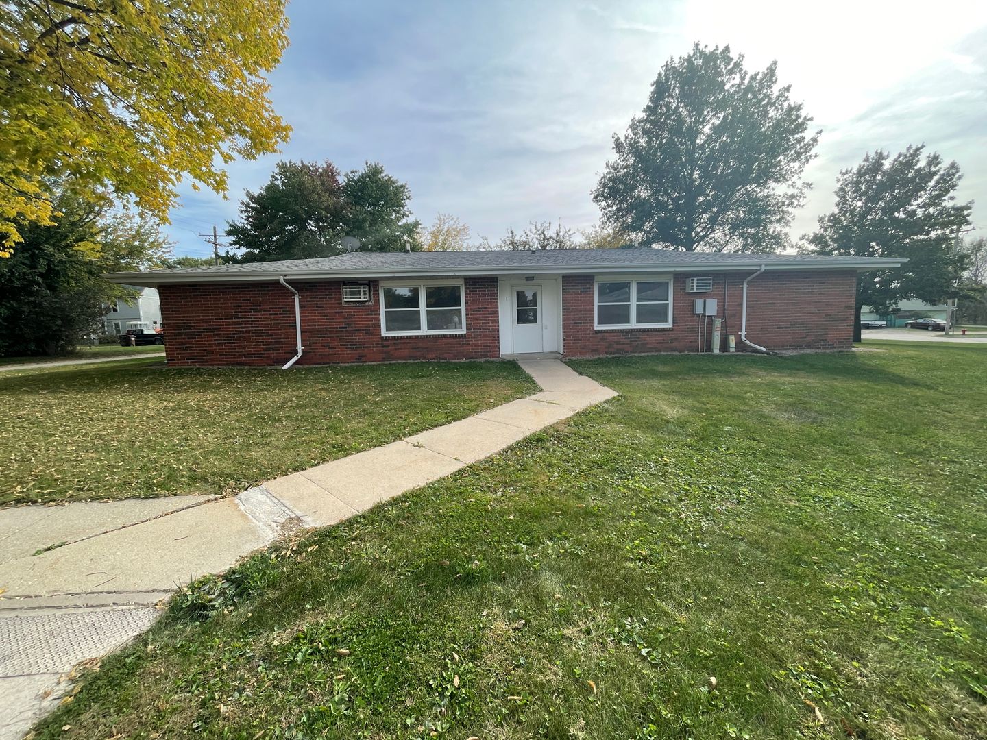 Conrad Apartment: 220-320 Wilhelm St