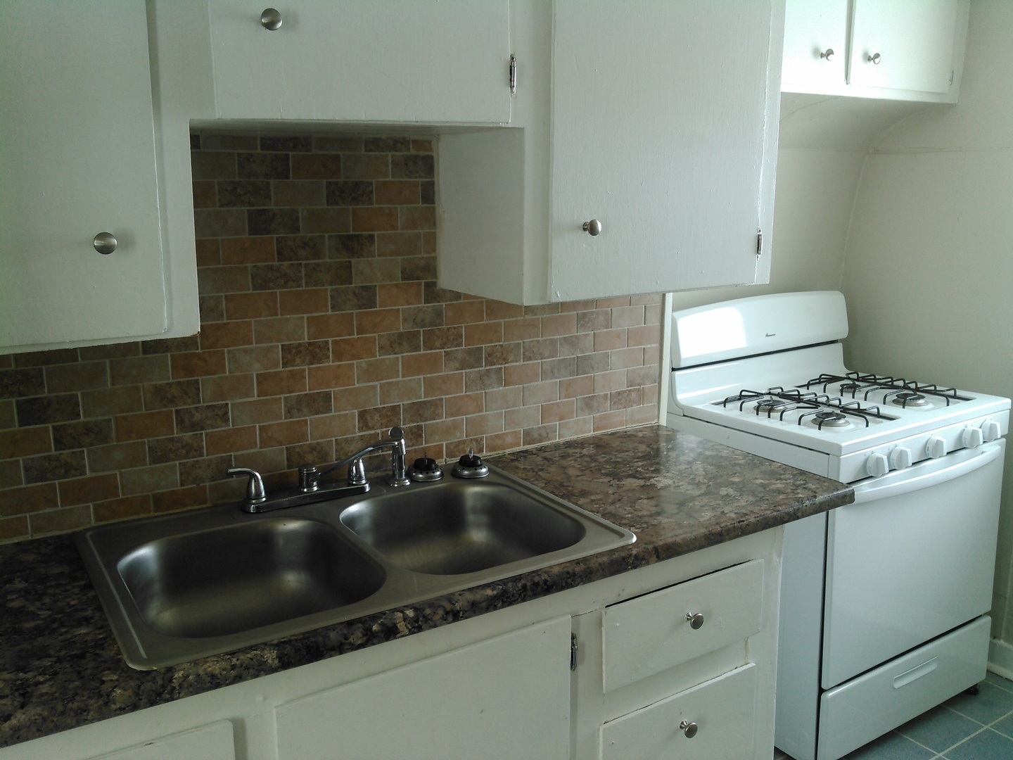Boone House: 1223 West 2nd St