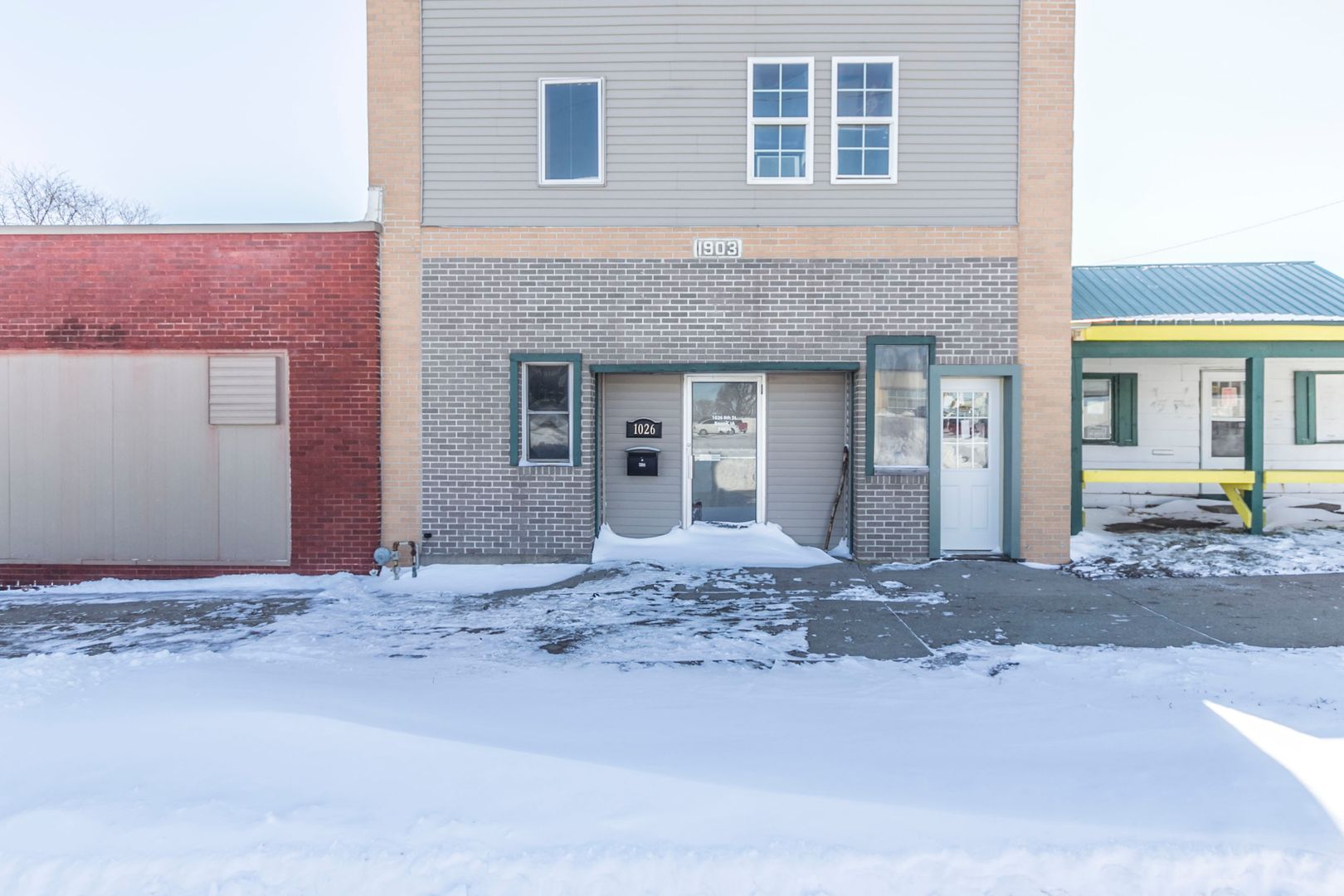 Boone Apartment: 1026 8th St