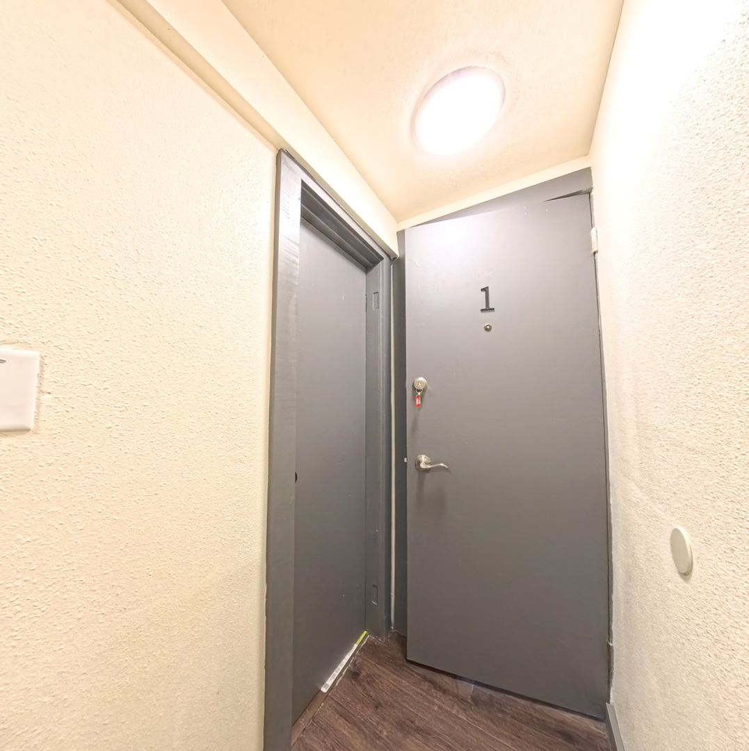 Marshalltown Apartment: 511 W State St