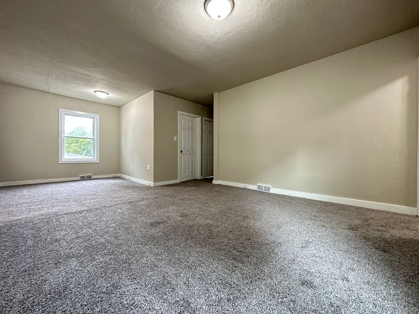 1408 Euclid Ave, Des Moines, IA 50313