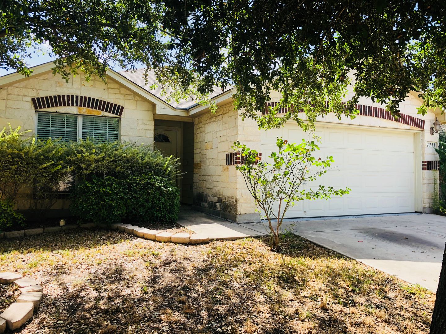 San Antonio House: 2711 Skybound