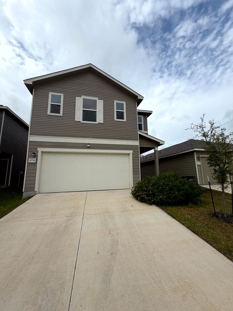 San Antonio House: 4554 Otra Otra Drive