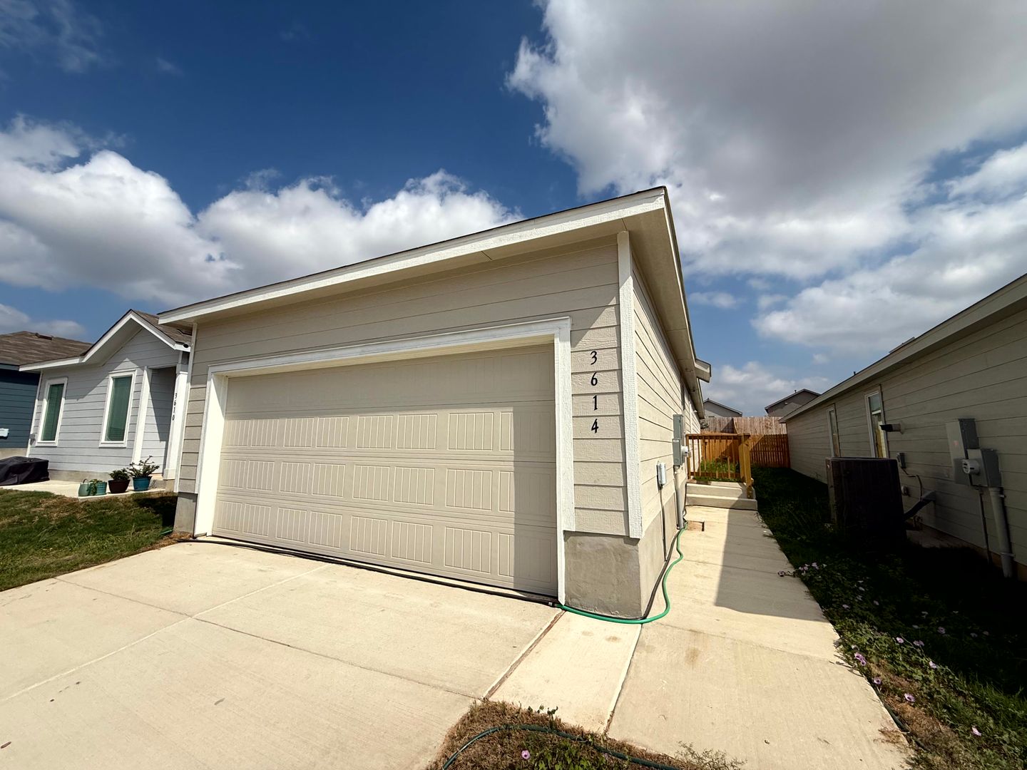 San Antonio House: 3614 Glade Creek