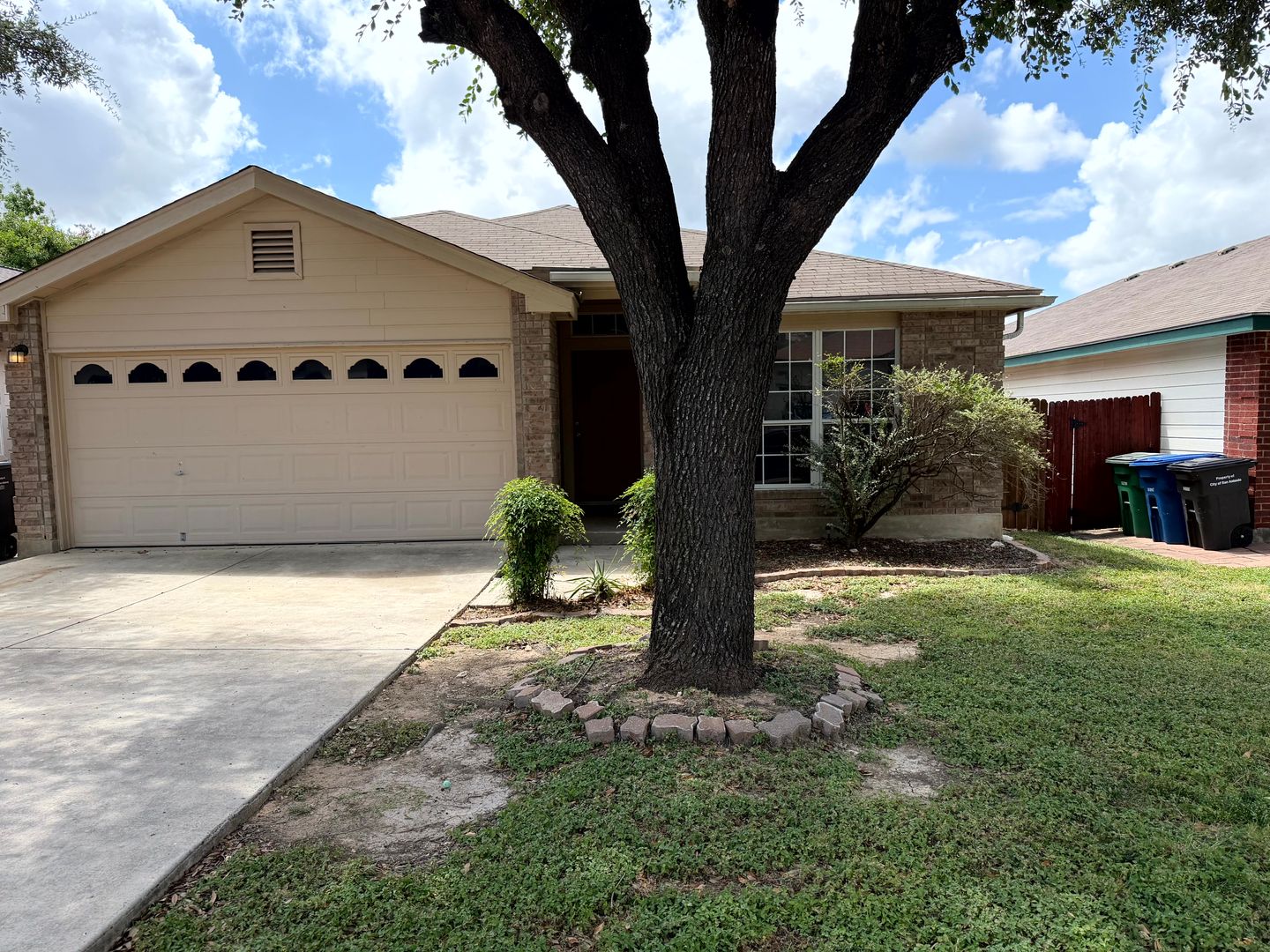 San Antonio House: 10414 Cub Valley