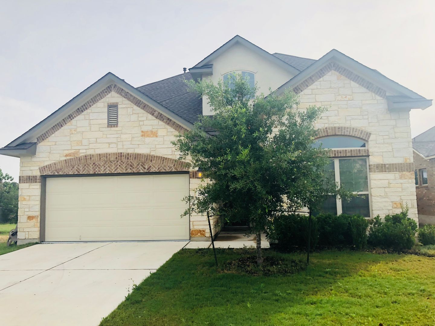 San Antonio House: 2242 Derussy Hills