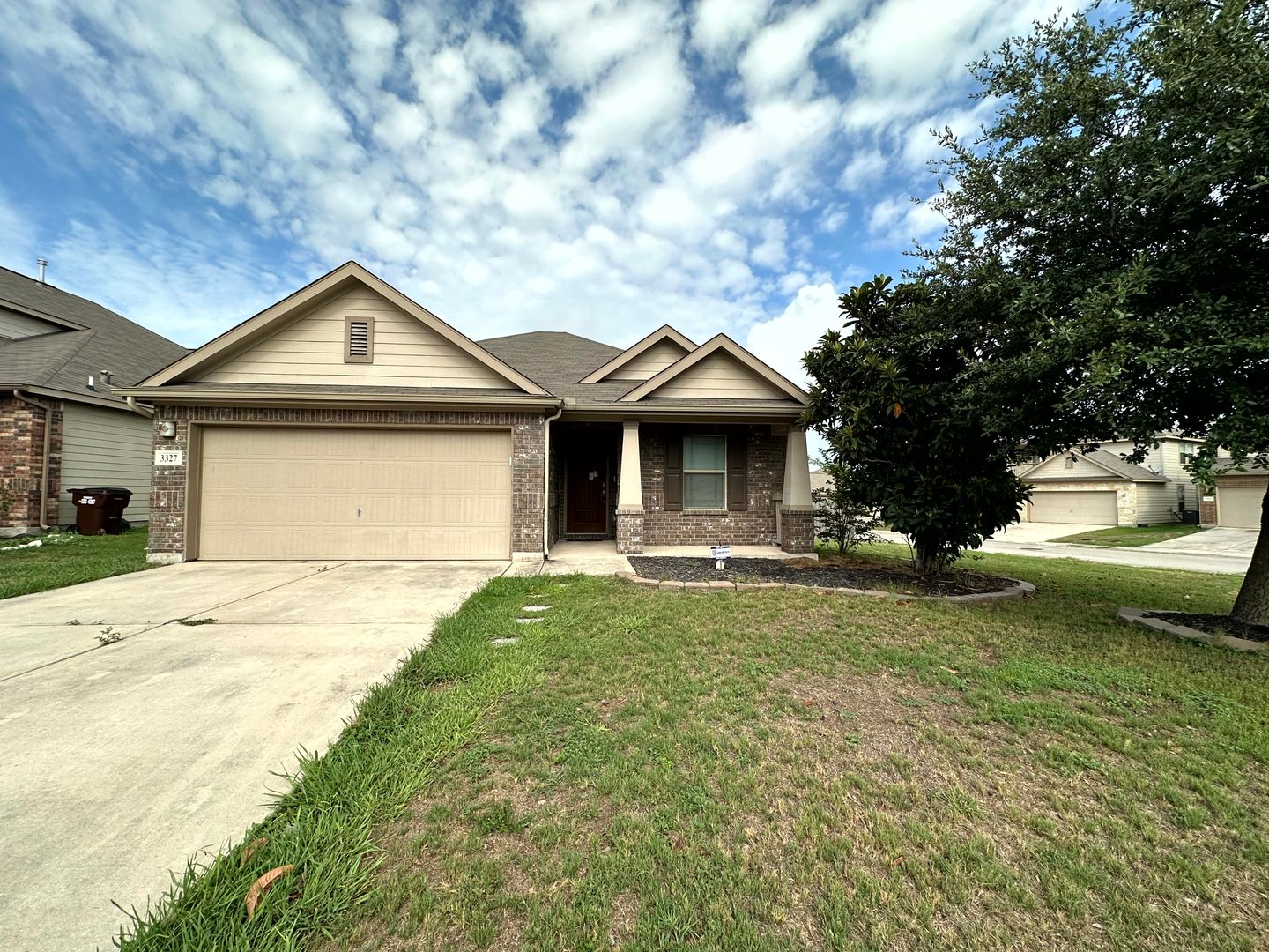 San Antonio House: 3327 Candlemoon Drive