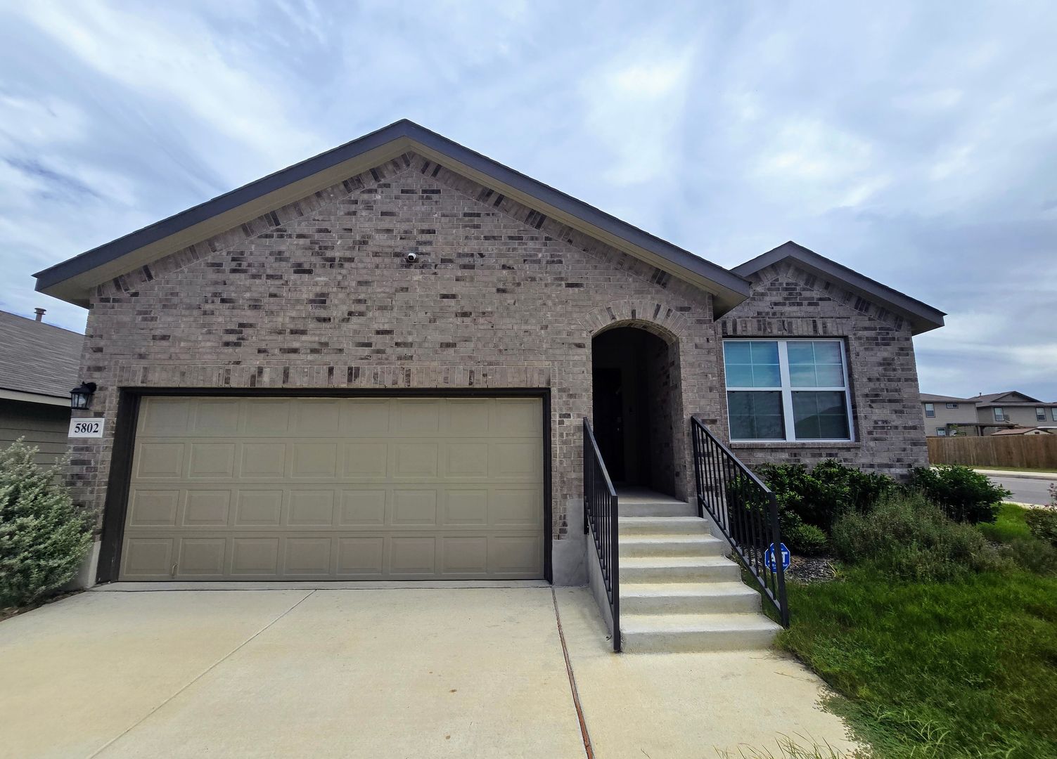 San Antonio House: 5802 Brook Prairie