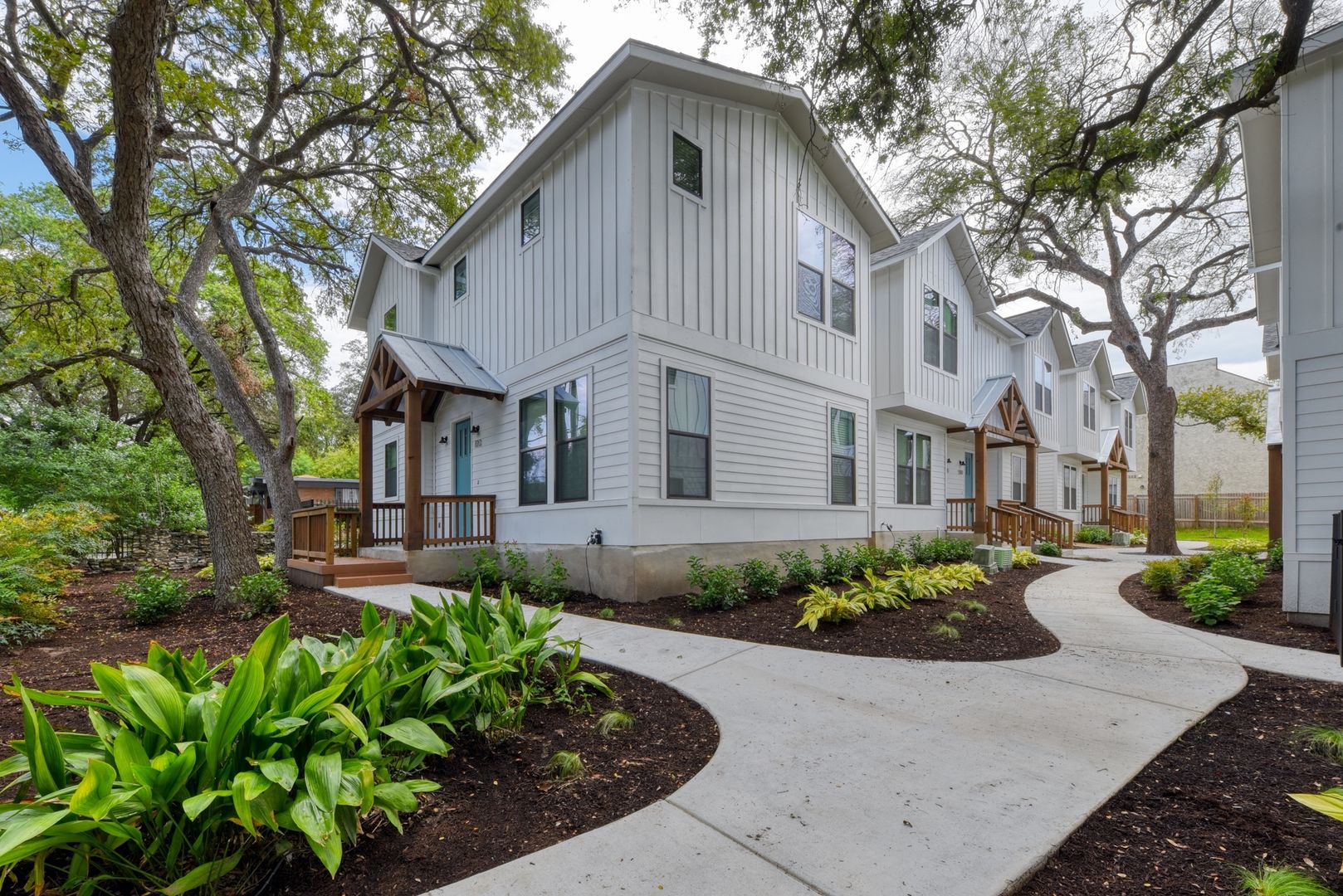 San Antonio Apartment: 200 Melrose Place