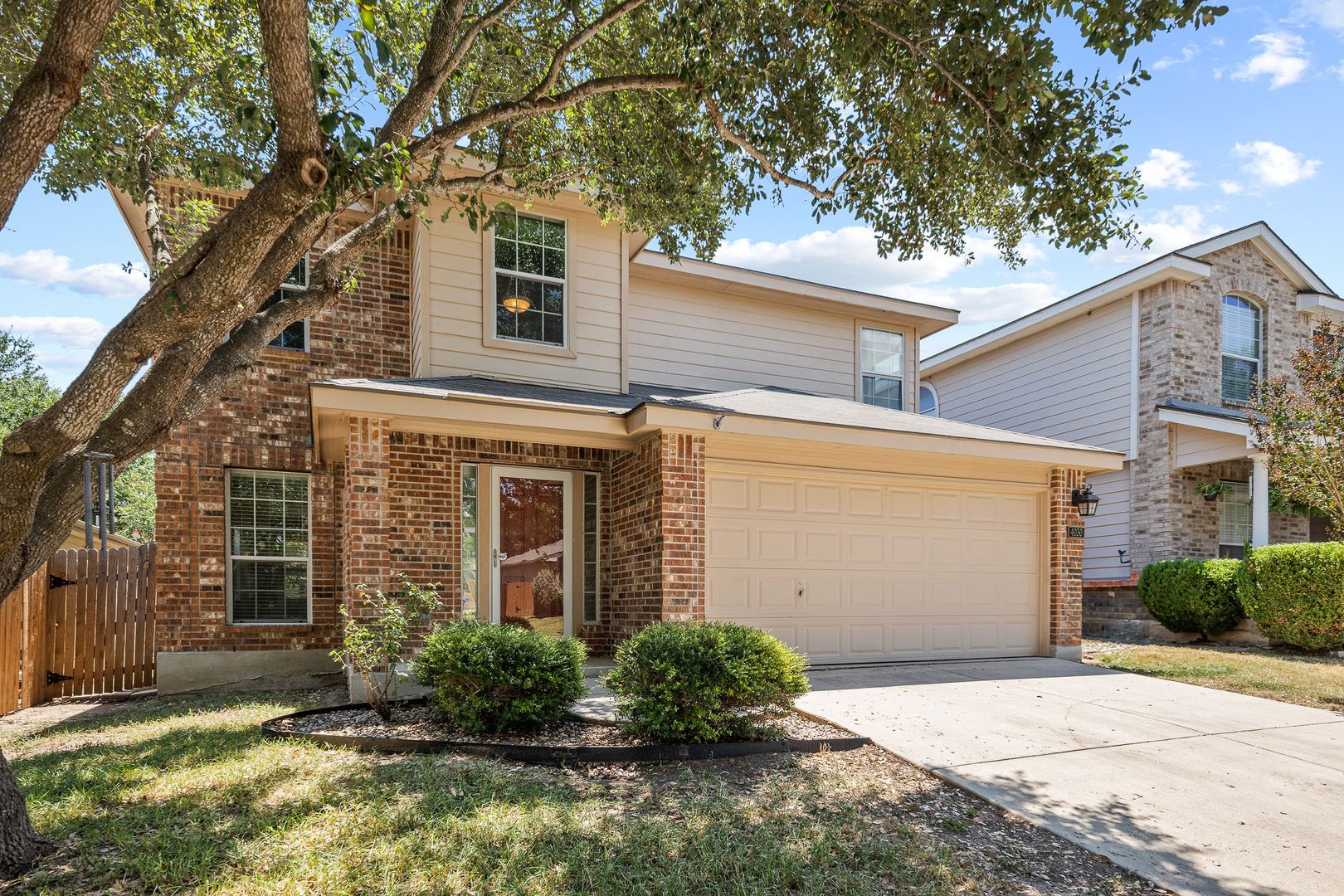 San Antonio House: 4030 Bear Oak Path