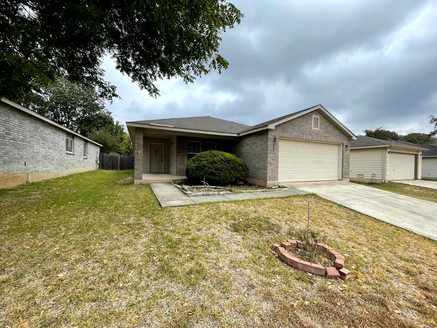 San Antonio House: 4027 Bulverde Parkway