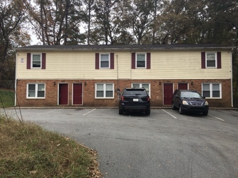 Affordable - 2 bed, 1.5 bath townhome – photo 1