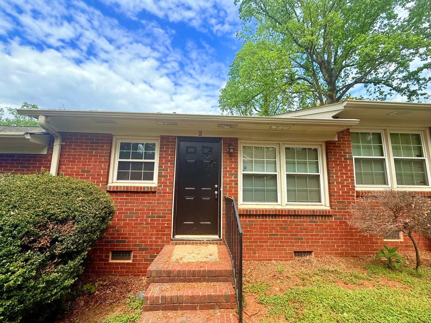 Charlotte House: 3432 Washburn Ave Unit 2