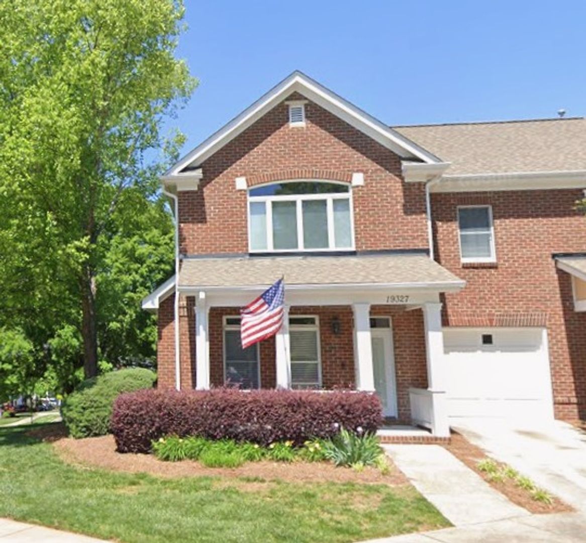 Cornelius House: 19327 Beaufain St.